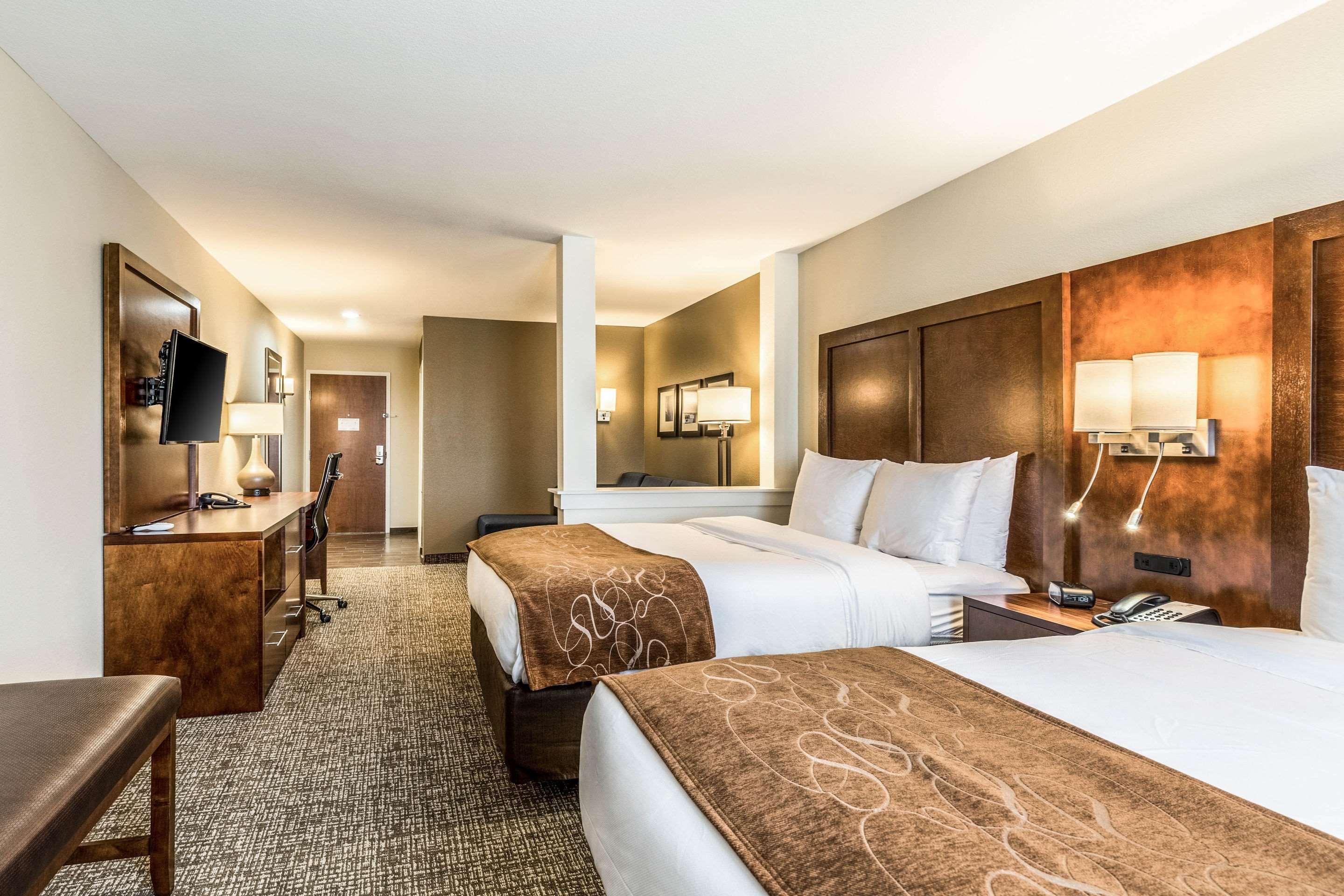 Comfort Suites Channelview Bagian luar foto